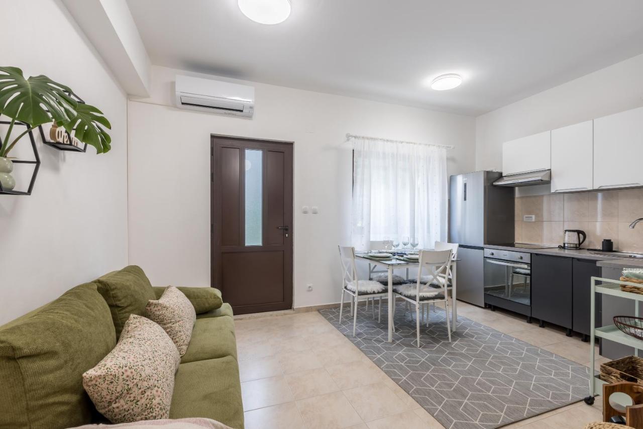 Apartment Lamasha Kastela Exterior photo